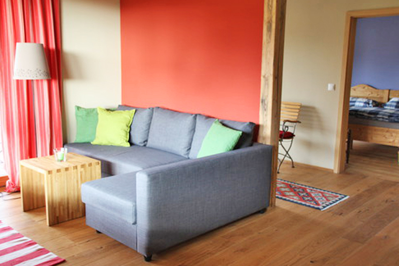 Wohnzimmer-Ferienwohnung.jpg